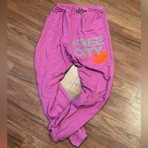Free city sweatpants